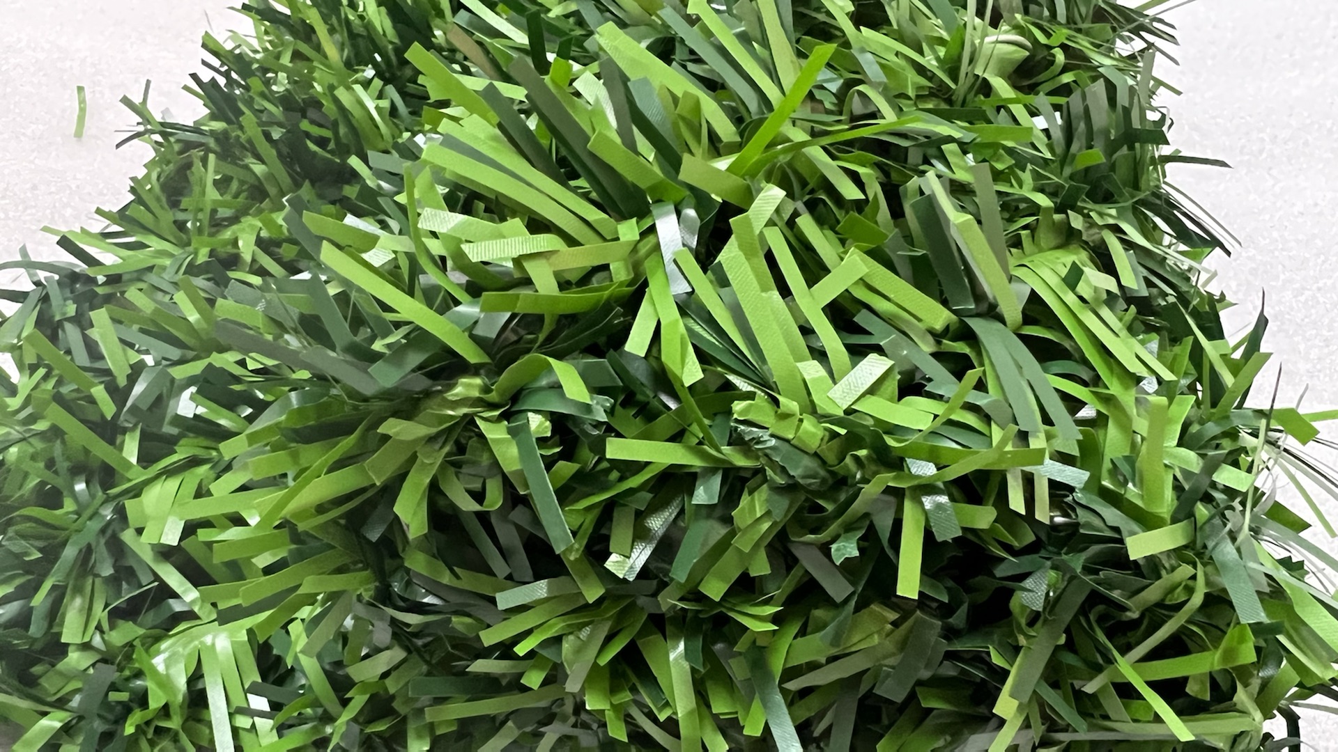 UV Protection European Standard Plastic Grass Fence for Outdoor Walls
