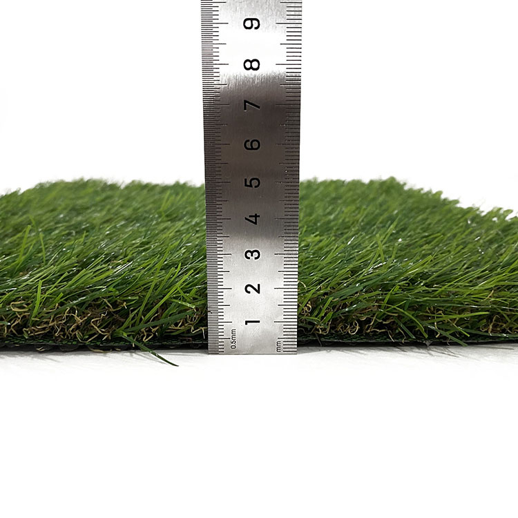 Flat Shape Winter Artificial Grass Producer