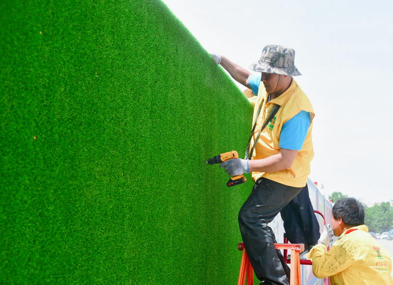 Jiangsu Factory 10MM Cheap Price Artificial Grass For Commercial Decoration