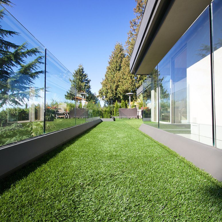 Flame Standard Natural Looking Good Drainage Multipurpose Artificial Grass for Home Decoration