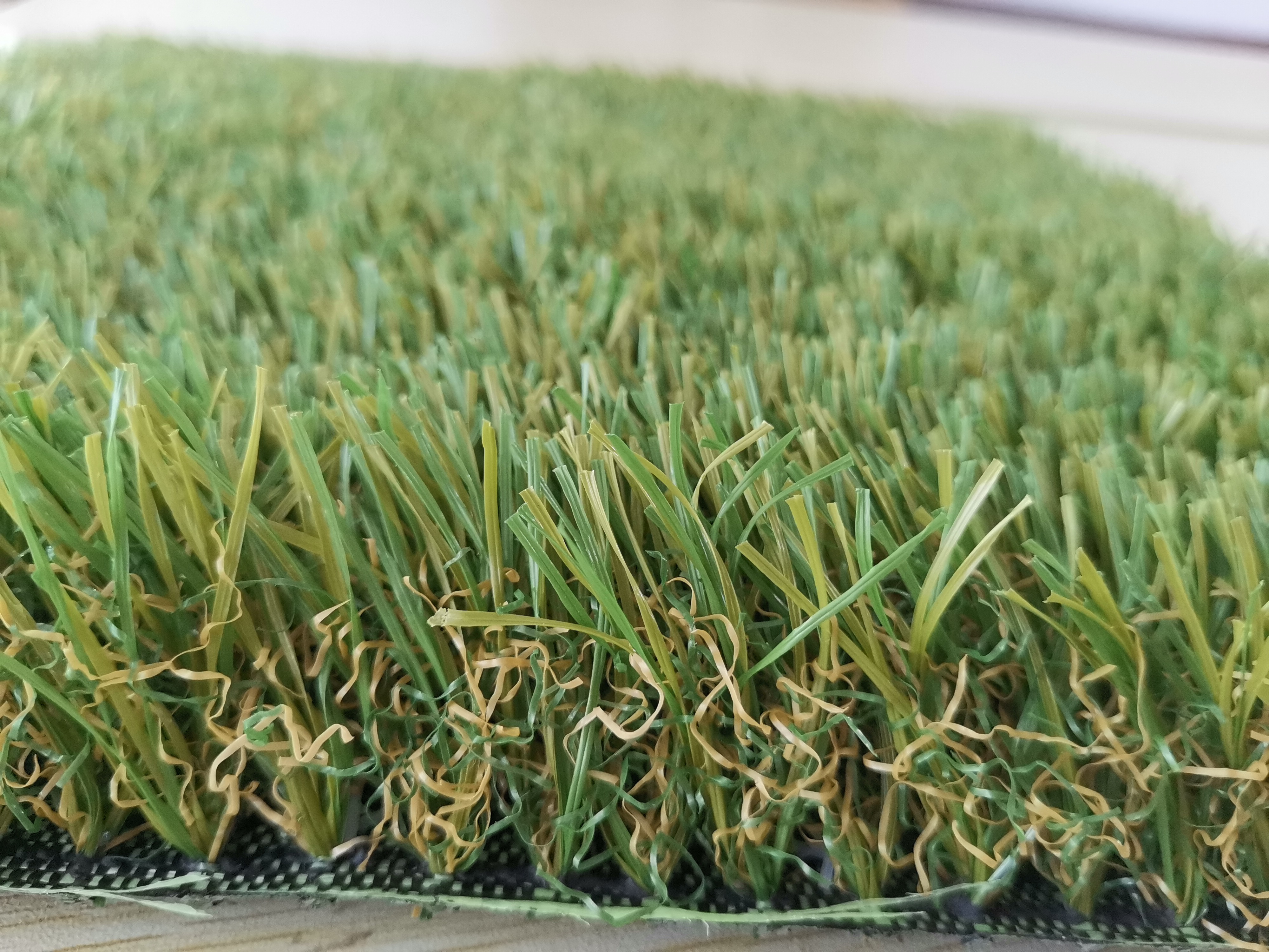 Comfortable Soft Wear Resistance Artificial Grass for Landsacping Lawn