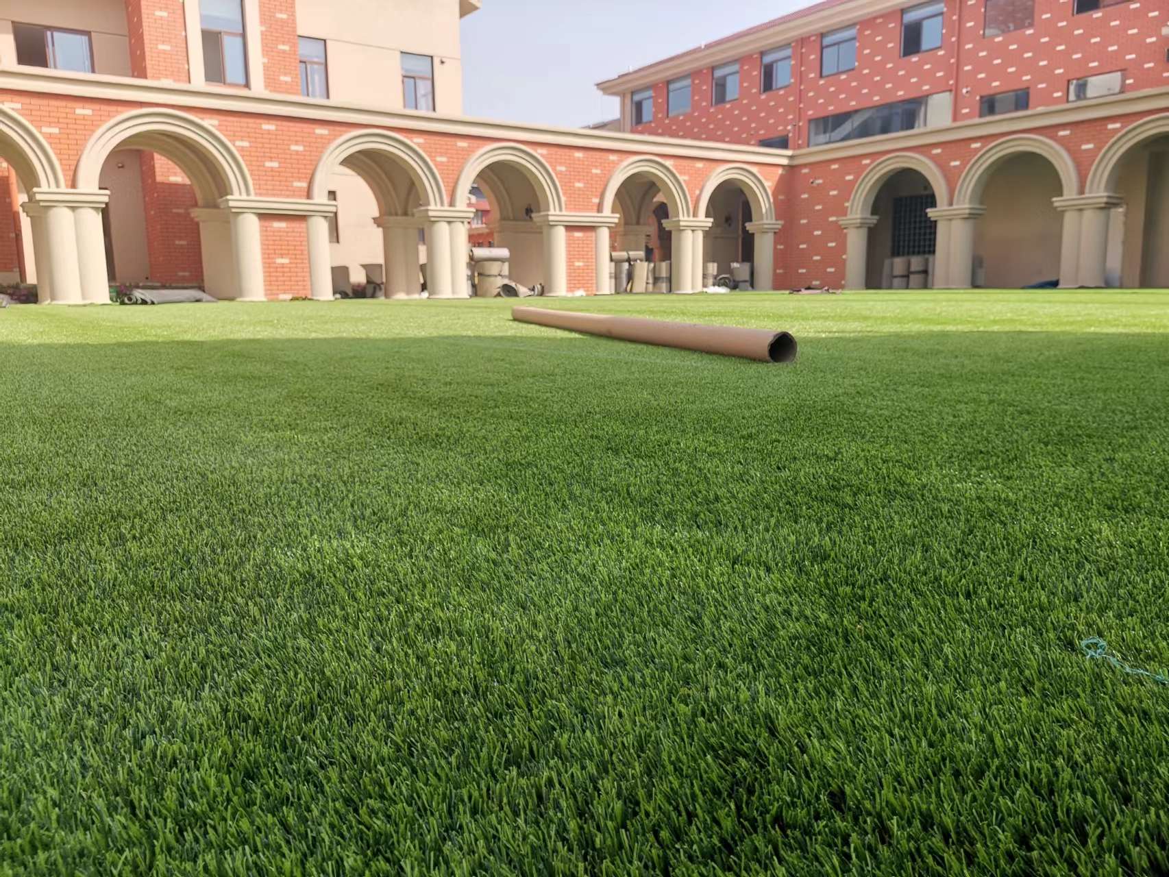 Flame Standard Natural Looking Good Drainage Multipurpose Artificial Grass for Home Decoration