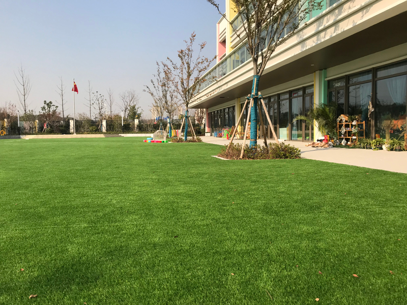 Easy Maintenance Artificial Grass For Garden Supplied by Artificial Grass Factory in China 
