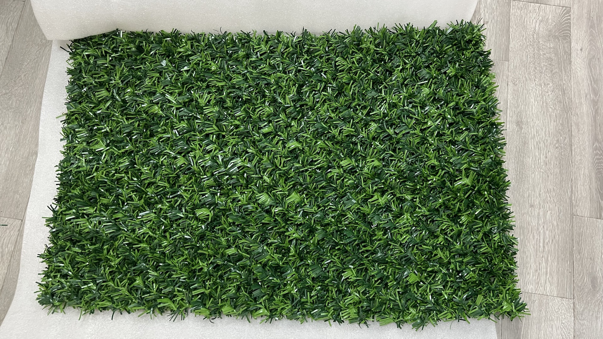 Plastic Artificial Fake Grass Fence For Wall Building