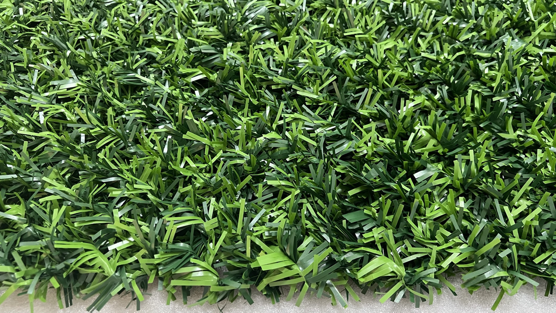 UV Protection European Standard Plastic Grass Fence for Outdoor Walls