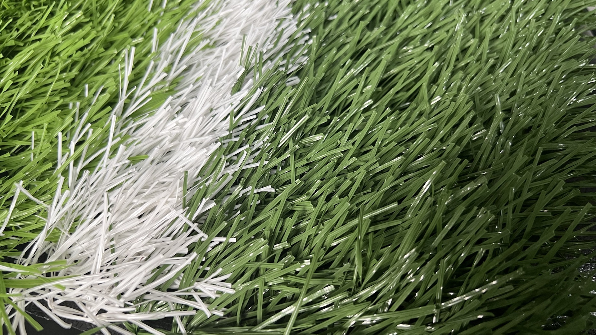 Stem Shape Synthetic Grass For Sports Lawn