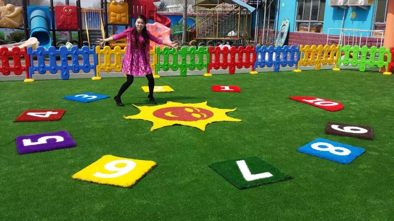 Pattern Design Customized LOGO Colorful Artificial Grass For Landscaping Decoration