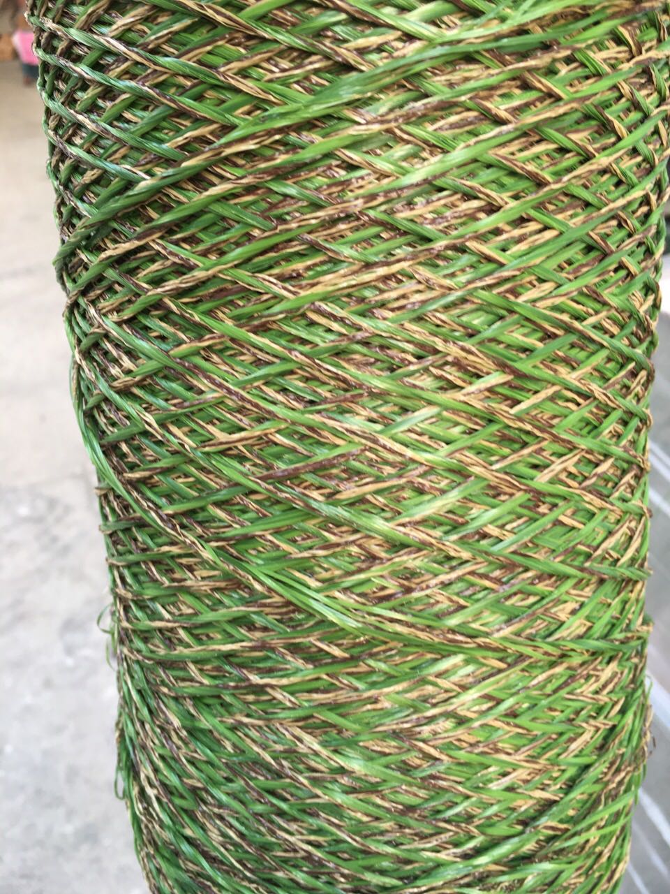 Strong Weatherability Hot Sale Non-toxic Health Safety Artificial Turf Yarn for for Outdoor Garden