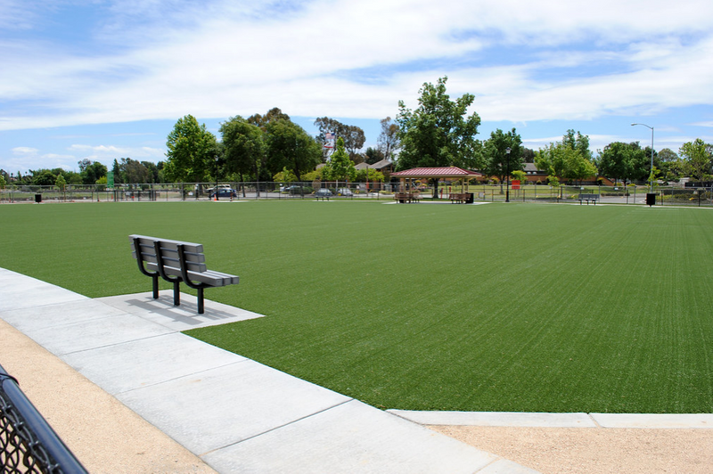 Factory Supply Customized Durable Artificial Grass For Home Garden