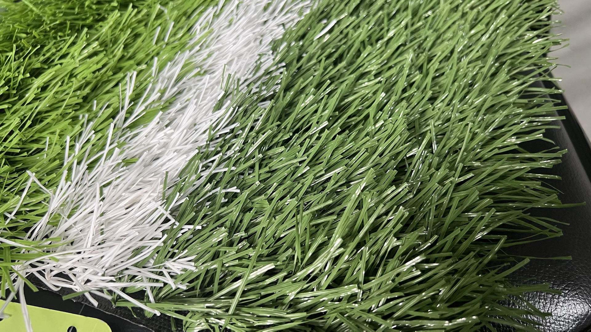 Stem Shape Synthetic Grass For Sports Lawn