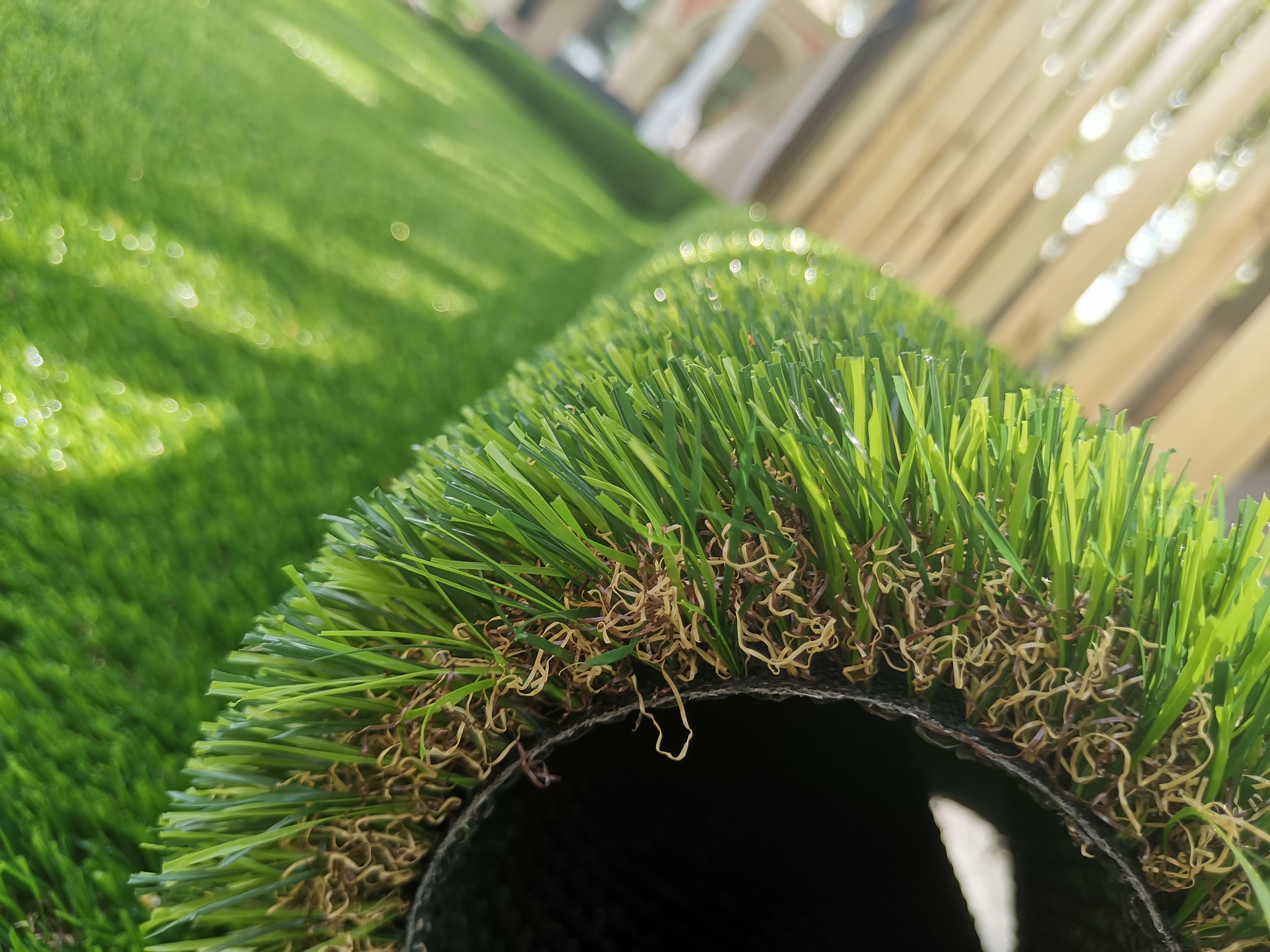 with Rocks Diamond Shape Dark Green Landscape Grass for Pets Playground